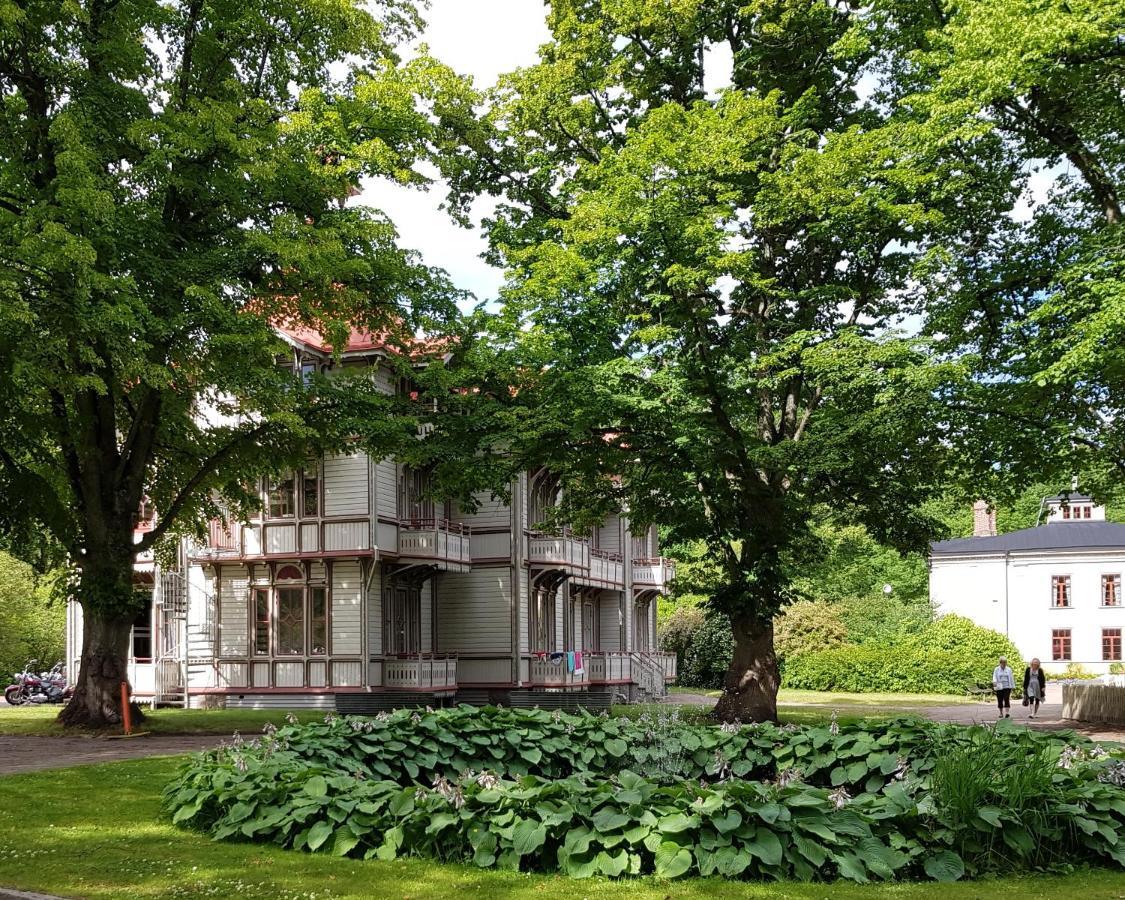 Villa Eira Vandrarhem Hjo Exterior photo